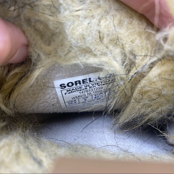 Sorel Tan Red Winter Fur Lined Snow Boots - Picture 5 of 6